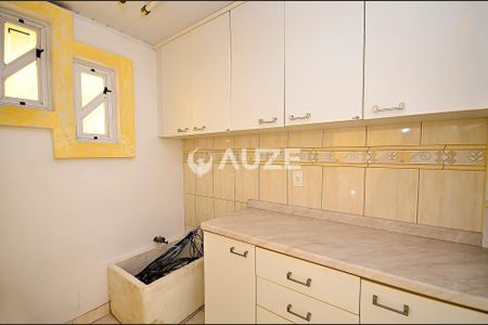 5_photo/94dce3a5fd.c0b639fe60a48f29-ATLAS-21d8adfb-4c6c-45a9-bae3-47a2d976aad2.jpg de casa à venda com 4 quartos, 419m² em Santa Quiteria, Curitiba
