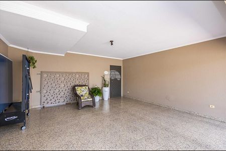 4_photo/94dce3a641.5967fec49d2dda6e-ATLAS-2a1af5c3-3499-4fd1-b942-d8e06ab18f86.jpg de casa à venda com 4 quartos, 270m² em Santa Quiteria, Curitiba
