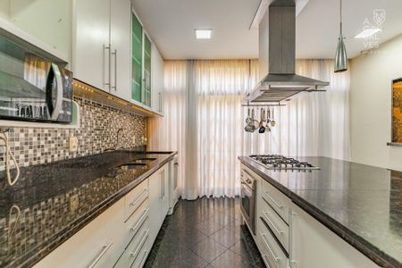 9_photo/94dce3a711.ae4f0b326a13d360-ATLAS-26ff9604-a817-451c-bbc1-7c11202b06f8.jpg de casa à venda com 3 quartos, 400m² em Santa Quiteria, Curitiba