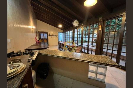 4_photo/94dce3a75b.777899b2c09bdc5f-ATLAS-1d4cb843-c6f6-49e7-b228-6800a73e12ce.jpg de casa para alugar com 5 quartos, 400m² em Santa Quiteria, Curitiba