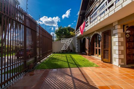 8_photo/94dce3a7af.007d8801227075bf-ATLAS-4ed3fca2-4e89-45fd-811d-2d1f1f2b3143.jpg de casa à venda com 3 quartos, 329m² em Santa Quiteria, Curitiba