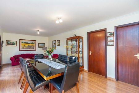 10_photo/94dce3a7af.007d8801227075bf-ATLAS-a438e377-03f2-44bd-a1aa-215501f9db39.jpg de casa à venda com 3 quartos, 330m² em Santa Quiteria, Curitiba