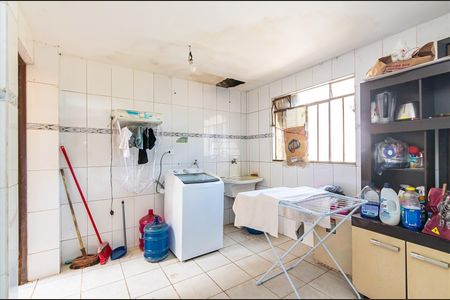 32_photo/94dce3a8a5.0ab899d0b3eed57e-ATLAS-51c11068-330d-4f16-bd8c-a7778b04f236.jpg de casa à venda com 3 quartos, 300m² em Santa Quiteria, Curitiba
