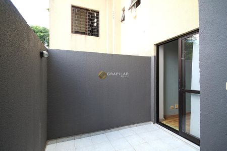 14_photo/94dce3a8bb.733df3fb414133b3-ATLAS-1a03a1af-e590-49cf-8ca8-96ba8991426f.jpg de casa à venda com 3 quartos, 112m² em Santa Quiteria, Curitiba