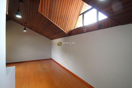 7_photo/94dce3a8bb.733df3fb414133b3-ATLAS-2723b1ca-0804-4b43-8d05-56426739995d.jpg de casa à venda com 3 quartos, 112m² em Santa Quiteria, Curitiba