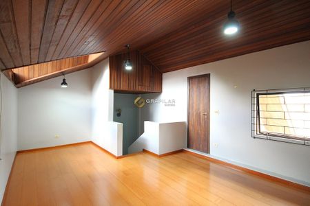 12_photo/94dce3a8bb.733df3fb414133b3-ATLAS-41d9fbbb-a327-491e-b73d-c08a44c5c950.jpg de casa à venda com 3 quartos, 112m² em Santa Quiteria, Curitiba