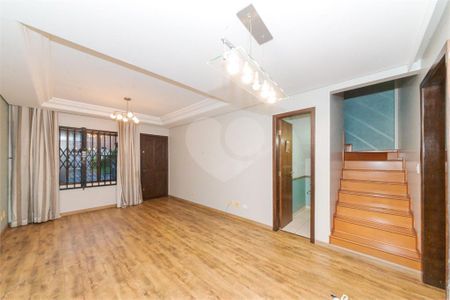 2_photo/94dce3a8bb.7dc29441a77b793f-ATLAS-25023cd8-ddb6-48aa-8e7d-9b935dc5c25d.jpg de casa à venda com 3 quartos, 97m² em Santa Quiteria, Curitiba