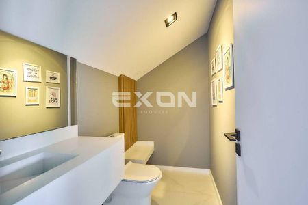 10_photo/94dce3a8f1.5a85c5bdfef41cf9-ATLAS-003e676a-162d-4857-9865-ab831e59d19e.jpg de casa à venda com 3 quartos, 200m² em Santa Quiteria, Curitiba