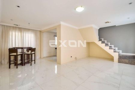 6_photo/94dce3a8f1.5a85c5bdfef41cf9-ATLAS-03699d8d-162c-4732-9270-2b5c8277f35e.jpg de casa à venda com 3 quartos, 200m² em Santa Quiteria, Curitiba