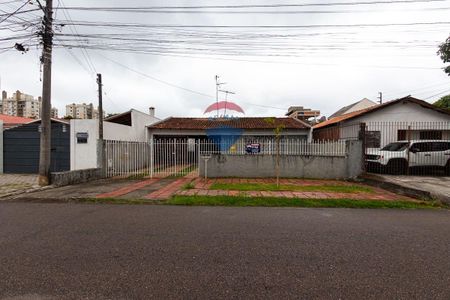 34_photo/94dce3a935.1ae718dd5b73020d-ATLAS-b4a37aa4-3d83-47cc-a98a-a499019b6acf.jpg de casa à venda com 3 quartos, 148m² em Santa Quiteria, Curitiba