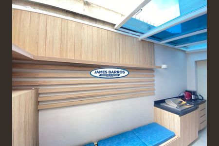 5_photo/94dce3aa8d.e3da74daae84817a-ATLAS-4eaa8e54-44f5-463b-a27c-061dce7e6597.jpg de casa à venda com 3 quartos, 90m² em Campo Comprido, Curitiba