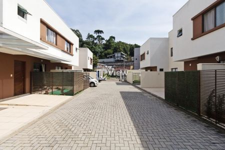 10_photo/94dce3aa8d.e3da74daae84817a-ATLAS-56d7a230-61f6-44df-b52e-6d98cc9d982d.jpg de casa à venda com 3 quartos, 100m² em Campo Comprido, Curitiba