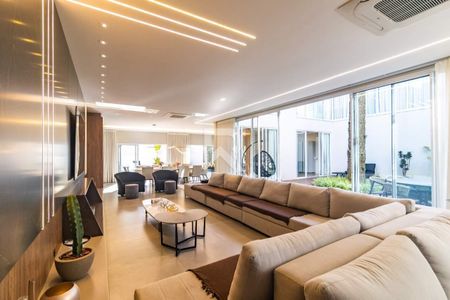 4_photo/94dce3ab27.5e5a18da4fe1f3b0-ATLAS-4712a7ea-7e0c-414f-953a-870465e86ffc.jpg de casa à venda com 4 quartos, 401m² em Campo Comprido, Curitiba