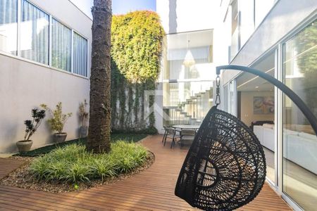 12_photo/94dce3ab27.5e5a18da4fe1f3b0-ATLAS-81d1b1da-d33d-4344-bb39-5bd51f71b6fa.jpg de casa à venda com 4 quartos, 401m² em Campo Comprido, Curitiba