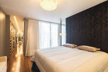 24_photo/94dce3ab27.5e5a18da4fe1f3b0-ATLAS-cbda3265-34dc-4cc2-a0c2-19cfd6413dd2.jpg de casa à venda com 4 quartos, 401m² em Campo Comprido, Curitiba