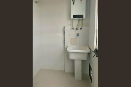 4_photo/94dce3aec1.f706115e234d1b57-ATLAS-3d609fa9-9fbe-4f82-9cd4-ff37c2cc53bc.jpg de apartamento à venda com 2 quartos, 45m² em Santa Quiteria, Curitiba