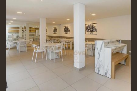 8_photo/94dce3aec1.f706115e234d1b57-ATLAS-aa2a7717-9c5b-4ef2-82b9-d394ac324263.jpg de apartamento à venda com 2 quartos, 45m² em Santa Quiteria, Curitiba