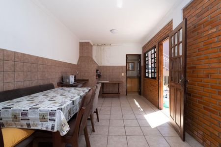 7_photo/94dce3af03.97484f792a469e2d-ATLAS-3af4b791-a7a7-41af-84d8-889d242b2476.jpg de casa à venda com 4 quartos, 300m² em Santa Quiteria, Curitiba