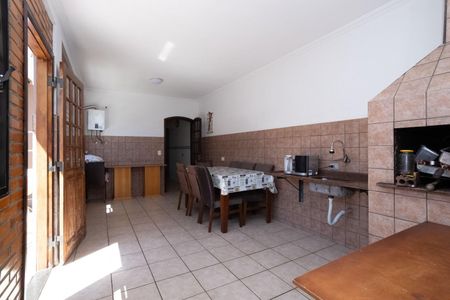 8_photo/94dce3af03.97484f792a469e2d-ATLAS-56e4971a-63d3-4e08-9bea-d20926c22e0f.jpg de casa à venda com 4 quartos, 300m² em Santa Quiteria, Curitiba