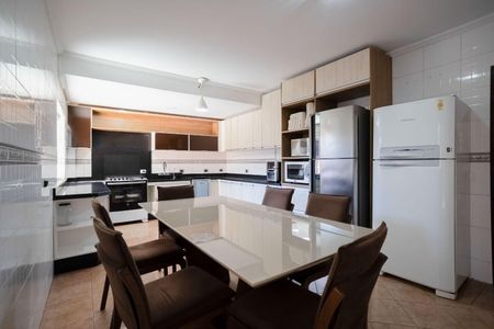 40_photo/94dce3af03.97484f792a469e2d-ATLAS-ab400340-b3ee-4f8a-931f-5b308820780e.jpg de casa à venda com 4 quartos, 300m² em Santa Quiteria, Curitiba