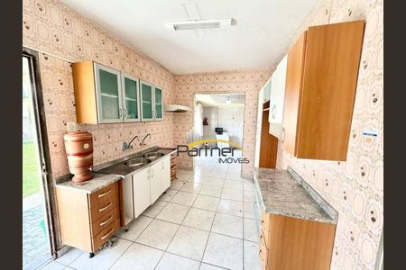 3_photo/94dce3af3b.eb2bd2a9c3b2ded2-ATLAS-0bc7176a-21f8-4a05-b41d-a0b94d7e17f6.jpg de casa à venda com 3 quartos, 108m² em Santa Quiteria, Curitiba