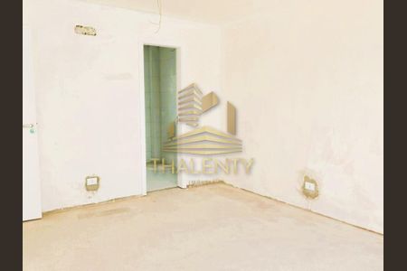 6_photo/94dce3b00f.72b299ddc7bc3168-ATLAS-b0ecaaa4-b32a-4b0b-8946-edd367f464ed.jpg de casa à venda com 3 quartos, 209m² em Campo Comprido, Curitiba