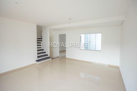 8_photo/94dce3b01b.f9153700a58920e4-ATLAS-1252dc0c-1cca-43fa-a6e4-fe1e897ae47f.jpg de casa à venda com 3 quartos, 209m² em Campo Comprido, Curitiba