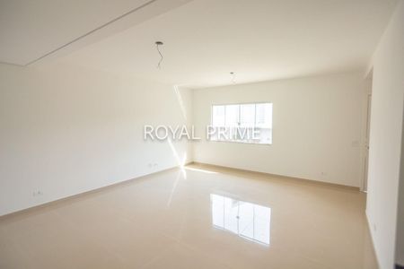 10_photo/94dce3b01b.f9153700a58920e4-ATLAS-45f4bf5a-92f8-46c5-b29f-36c4384132ae.jpg de casa à venda com 3 quartos, 209m² em Campo Comprido, Curitiba