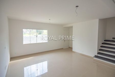 8_photo/94dce3b01b.f9153700a58920e4-ATLAS-d33bff70-0207-42f8-860b-e4078f3d4122.jpg de casa à venda com 3 quartos, 209m² em Campo Comprido, Curitiba