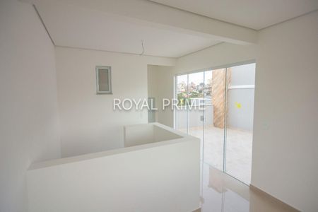 6_photo/94dce3b01b.f9153700a58920e4-ATLAS-d4f88416-7acd-47c0-beb9-3b25d93b8e8d.jpg de casa à venda com 3 quartos, 209m² em Campo Comprido, Curitiba