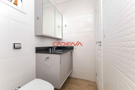 17_photo/94dce3b067.93b8fa184532727f-ATLAS-b90ee0df-2e06-42e5-94cb-a63b242a536f.jpg de casa à venda com 4 quartos, 146m² em Campo Comprido, Curitiba