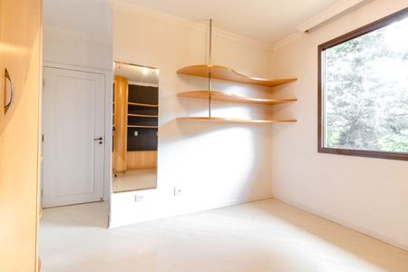 4_photo/94dce3b093.f0d80e315d5f746a-ATLAS-7dc9b377-6d9a-4391-b3dd-80d19cce024b.jpg de casa de condomínio para alugar com 4 quartos, 300m² em Seminário, Curitiba