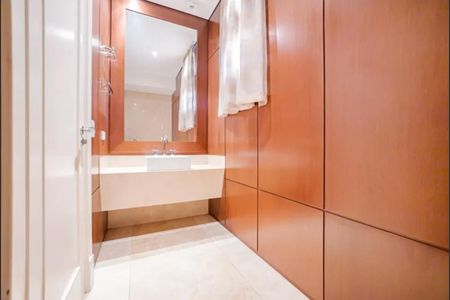 11_photo/94dce3b0a9.ceff8192393c33de-ATLAS-b0de1e9c-6574-439d-9aca-d65f80aca8a8.jpg de casa à venda com 4 quartos, 794m² em Campo Comprido, Curitiba