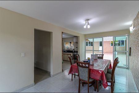 4_photo/94dce3b0b7.4e1a6e6486a440d9-ATLAS-4eec7777-d374-4b11-8607-27e8552fac4d.jpg de casa para alugar com 3 quartos, 140m² em Campo Comprido, Curitiba