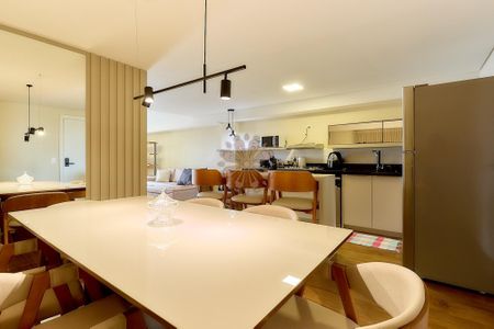 5_photo/94dce3b131.e8182614dcdc3364-ATLAS-5c7c1097-11a1-4b76-8201-eef202a95f86.jpg de apartamento à venda com 1 quarto, 59m² em Campo Comprido, Curitiba