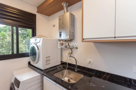 12_photo/94dce3b13d.84a11b8a7e01b573-ATLAS-2f8e0585-94ed-457f-a553-d3a3f4923e39.jpg de casa à venda com 3 quartos, 163m² em Campo Comprido, Curitiba