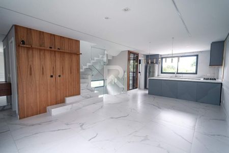 2_photo/94dce3b13d.f1f3fbab75514a52-ATLAS-406b821a-ce2f-4ddb-8bba-657f8bb20d75.jpg de casa à venda com 3 quartos, 164m² em Campo Comprido, Curitiba