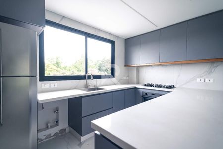 5_photo/94dce3b13d.f1f3fbab75514a52-ATLAS-af03a43a-66db-4df1-a829-4a33f3fb9f10.jpg de casa à venda com 3 quartos, 164m² em Campo Comprido, Curitiba