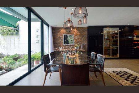 4_photo/94dce3b1e3.143559cf2cedd01d-ATLAS-ca9627fb-7863-46d4-8342-cbbadb6dde3f.jpg de casa à venda com 4 quartos, 830m² em Campo Comprido, Curitiba