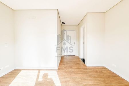 8_photo/94dce3b1e7.d1265443f33742d1-ATLAS-95dfc4b9-e173-4e9f-b104-908ebe5d406b.jpg de casa de condomínio à venda com 3 quartos, 195m² em Campo Comprido, Curitiba