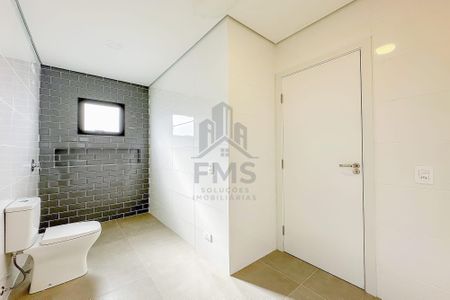 6_photo/94dce3b1e7.d1265443f33742d1-ATLAS-d005cfd1-2ce3-4dde-ad3b-98567fe3d85f.jpg de casa de condomínio à venda com 3 quartos, 195m² em Campo Comprido, Curitiba