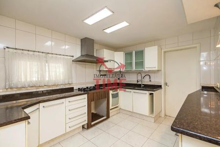 11_photo/94dce3b251.9d8fed69801cdea0-ATLAS-a281bb50-a59f-4117-a9f5-efbdabce784b.jpg de casa à venda com 3 quartos, 263m² em Campo Comprido, Curitiba