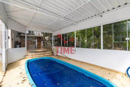 42_photo/94dce3b251.9d8fed69801cdea0-ATLAS-a7d231c9-81f5-405e-aeee-e943bd175185.jpg de casa à venda com 3 quartos, 263m² em Campo Comprido, Curitiba