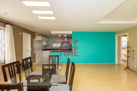 4_photo/94dce3b251.9d8fed69801cdea0-ATLAS-c7dd3f96-4e35-4d40-8378-db84858bb080.jpg de casa à venda com 3 quartos, 263m² em Campo Comprido, Curitiba