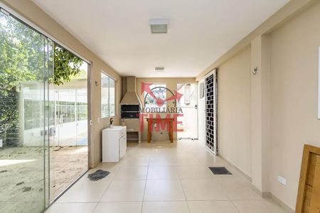 32_photo/94dce3b251.9d8fed69801cdea0-ATLAS-cf6f5c99-84da-4ffa-be12-e47a770b4fcc.jpg de casa à venda com 3 quartos, 263m² em Campo Comprido, Curitiba