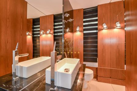 10_photo/94dce3b4c9.ceff8192393c33de-ATLAS-3431bbc7-ee46-4824-b0fe-309de3fe9360.jpg de casa à venda com 4 quartos, 476m² em Campo Comprido, Curitiba