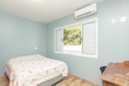 47_photo/94dce3b575.d505c9d9834fda44-ATLAS-073a3718-5286-441e-9ba7-55cc88752bcc.jpg de casa à venda com 5 quartos, 368m² em Campo Comprido, Curitiba