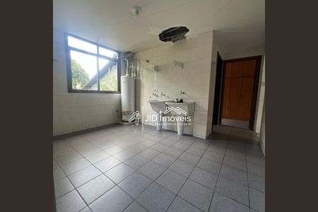 10_photo/94dce3b575.d7b7135cffaafe0a-ATLAS-57ba2ed9-048f-4cd5-8315-04ea723cf4e3.jpg de casa à venda com 4 quartos, 547m² em Centro, Curitiba