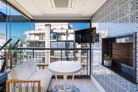 6_photo/94dce3b5d9.35f14d680097ff3b-ATLAS-cc8ee9bb-2d7c-4387-87d8-c7006aaa019d.jpg de apartamento à venda com 4 quartos, 279m² em Campo Comprido, Curitiba