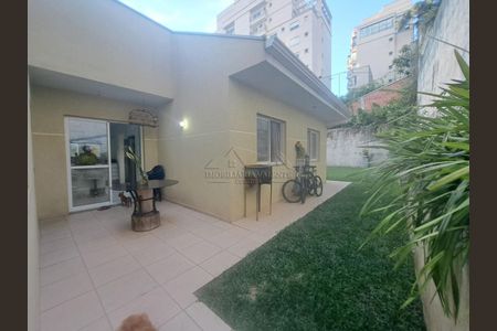 16_photo/94dce3b669.fad97a88a53e9b6a-ATLAS-cc052cdd-0802-46eb-aa1c-a4c2f39fe43f.jpg de casa à venda com 3 quartos, 322m² em Campo Comprido, Curitiba